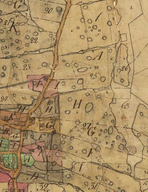 Stenmuren fanns enligt 1820 års karta, se ring, så muren är i alla fall