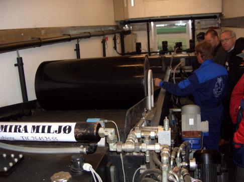 Agro unit vibrationsfilter+ skruvpress 7 Säljs främst i Dk Ca 95 t Dkr Bättre effekt om (dyra) tillsatser används Bra både före och efter
