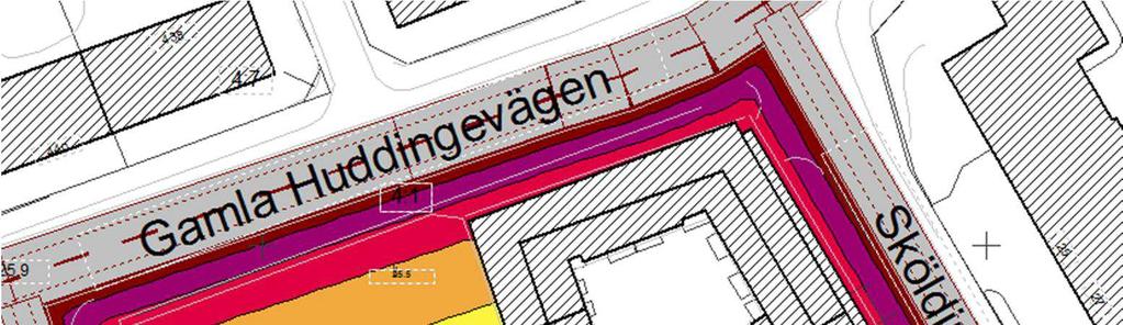 Figur 11. Maximal ljudnivå på innergård, 2 m över mark. L:\3750\2014\10197659 -, \3_Dokument\10197659 01 rev2, _.docx 5.