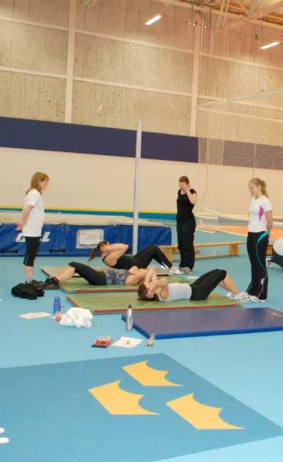 KOMPETENSFÖRSÖRJNING årsredovisning 2011 kamrarna allt i syfte att ha en jämn arbetsbelastning mellan myndighetens olika enheter. En medarbetarundersökning genomfördes under 2011.