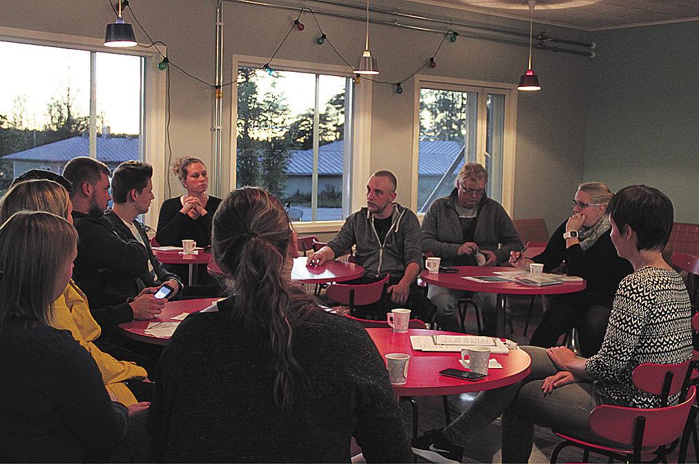 Föreningshusen Föreningshusen är navet i byn. Husen är den naturliga samlingsplatsen och skapar ramarna för vilka verksamhetsformer som kan bedrivas.