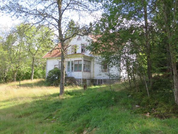 bostadshuset.  ladugården.