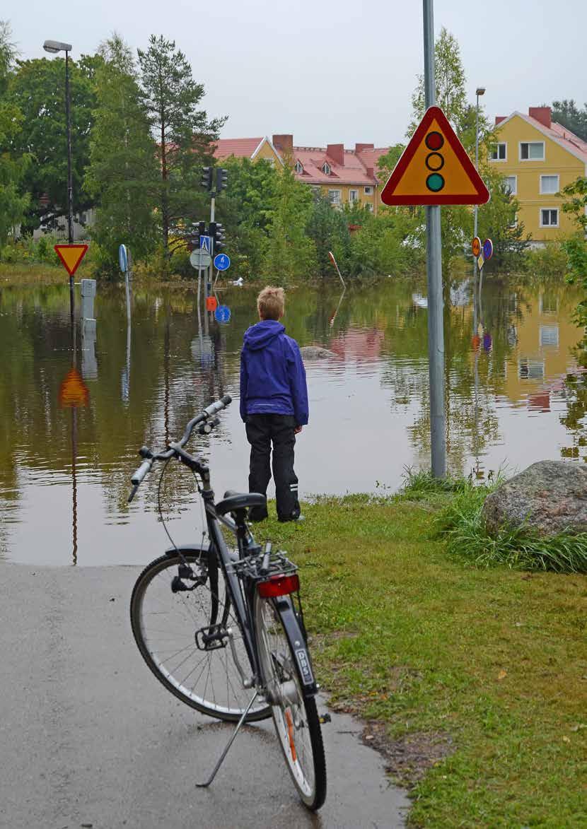 Översvämningar, som uppträder på sommar och 16