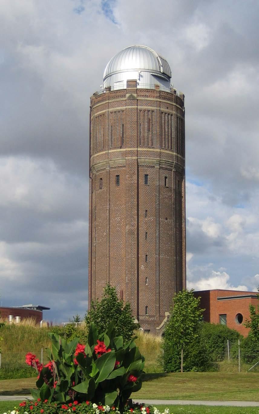 Planetarier i Lund Pressmeddelande från Informationsenheten, Lunds universitet, 2003-04-09 Planetariet i Lund upphör i väntan på ny och bättre lokal Ett välkänt lundaetablissemang, Planetariet,