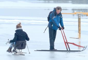 Holländsk press på Flosjön I början av skollovsveckan fick vi två viktiga besök på Flosjön.