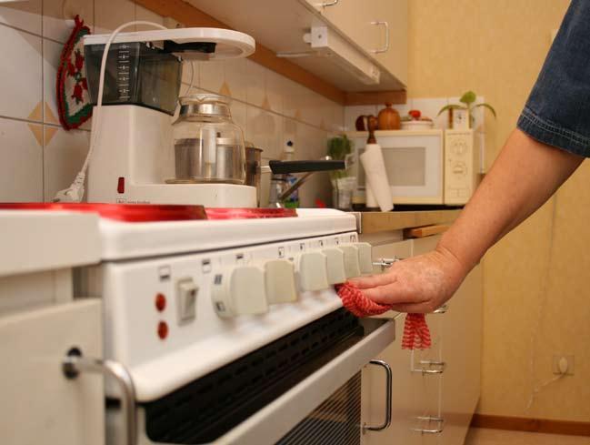 Hemvård ansvarig nämnd: socialnämnden Verksamhetsområden Anhörigstöd Boende Dagcentraler Dagverksamhet Hjälp i hemmet Hälso- och sjukvård verksamhetsberättelser Framtiden Hemvården kommer att ta