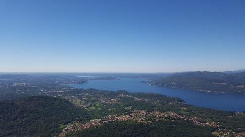 Det finns förutsättningar att fördjupa samarbete mellan sjöar. Maggiore är dryga 210 km2, 370 m djup och delas mellan Italien och Schweiz.