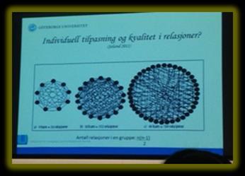 Sammanfattning i rapporten Pedagogisk forskning fokuserar främst på förskollärares kompetens och villkor för barns välmående och lärande i relation till läroplanens målområden Psykologisk forskning