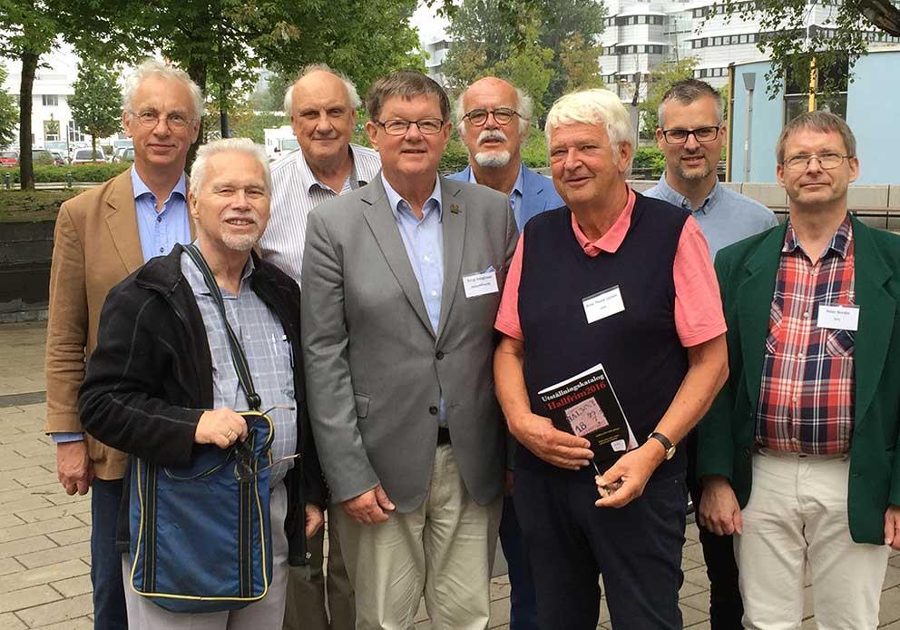 Utställningar i Sverige godkända av SFF/SFU Den nationella och regionala utställningen HALLFRIM 2016 som arrangerades i Halmstad den 12-14 augusti lockade 100 utställare i bedömningsklasserna,