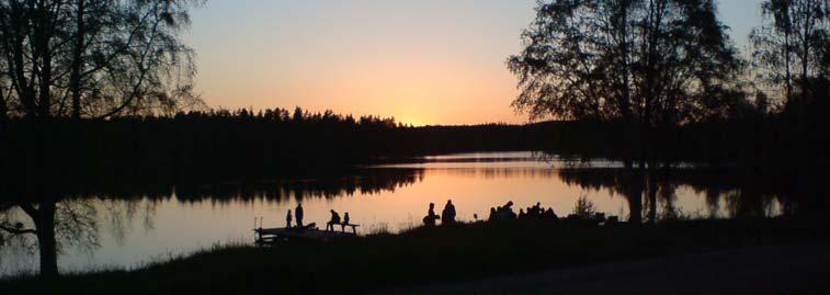 Andra dagen var vi många som letade efter woodkraft uppgifter ute i skogen eftersom vi alla fick info om att det skulle finnas efter den ena vattenkontrollen.
