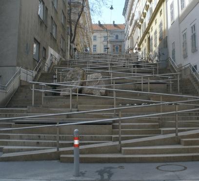 Feministisk stadsplanering Wien, Österrike Staden har antagit en Gender-Mainstreaming -policy. Inrättat en avdelning för jämställdhetsintegrering.