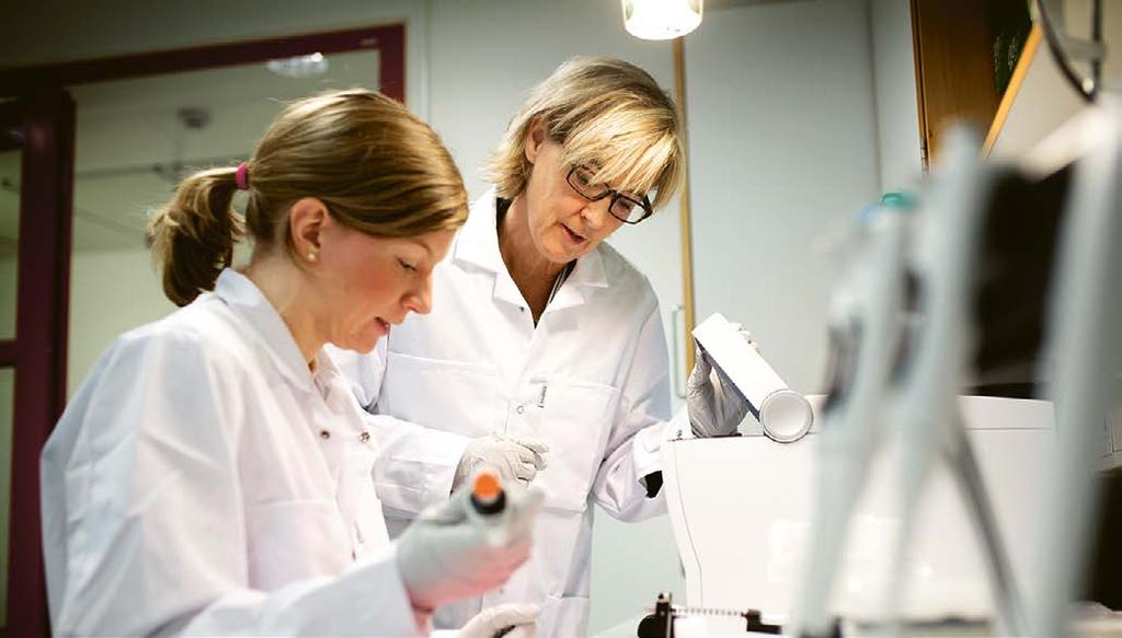 År 2010 bildade Malin Lindstedt och Carl Borrebaeck SenzaGen för att förvalta sina patent i väntan på att efterfrågan skulle bli tillräckligt stor.