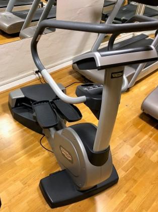 Wave Skridskomaskin Technogym med TV