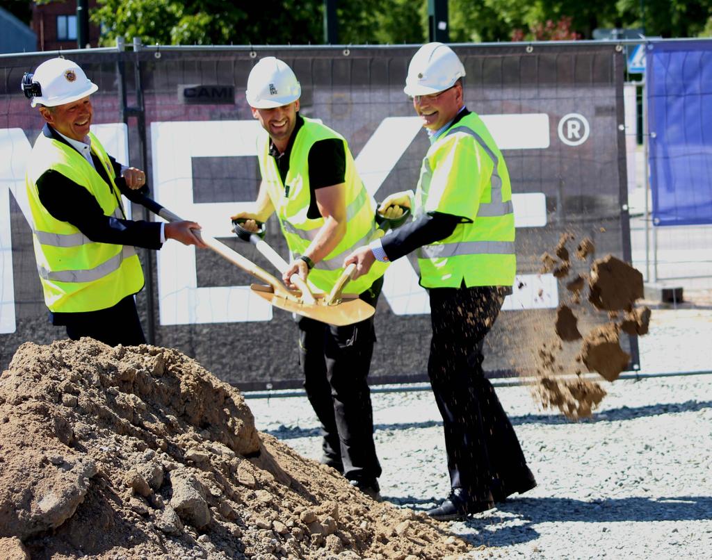 STABIL EKONOMI När nu årets första åtta månader summeras kan vi stolt konstatera att vi fortsätter att leverera goda siffror helt i linje med vår tydliga strategi och vårt utvecklingsfokus.