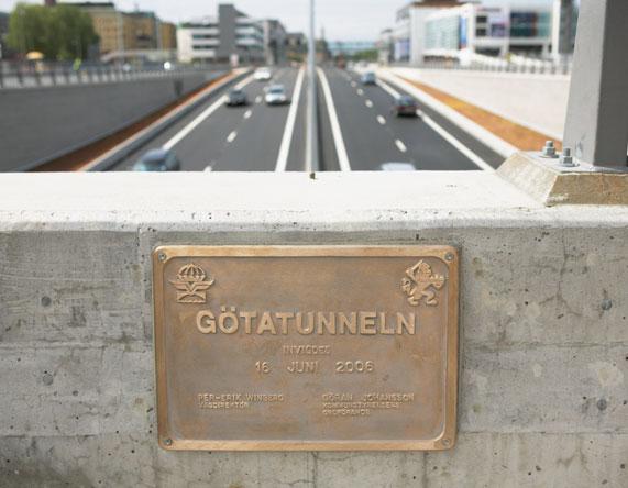 Inledning Projektet Götatunneln började ta form som idé i slutet av 1980-talet och sommaren Region Väst vill nu ta reda på hur väl den färdiga anläggningen lever upp till de arkitektoniska