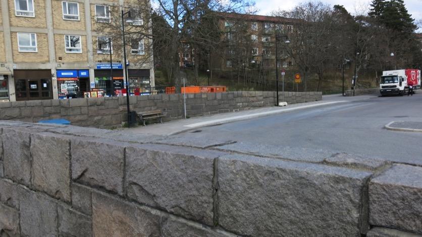 Torgets upplevda slutenhet är det som kännetecknar grannskapstorg.