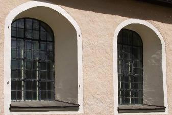 Denne ritade nuvarande altarring och bänkinredning, som rekonstruktioner av vad som funnits på 1770-talet fast de röda och rödbruna färgerna samt den grå marmoreringen skiljer sig avsevärt från