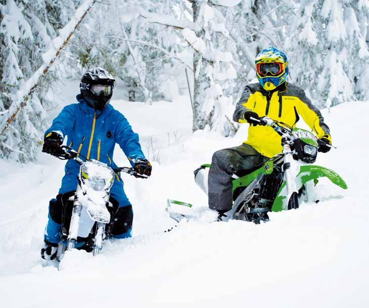 duell snowbikes Brutalteknik & arctic cat TEXT MAgnUS WEDin FOTO STEFAn SUnD Två nationers tolkningar möts.