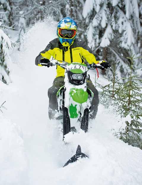 man kör snowbike.