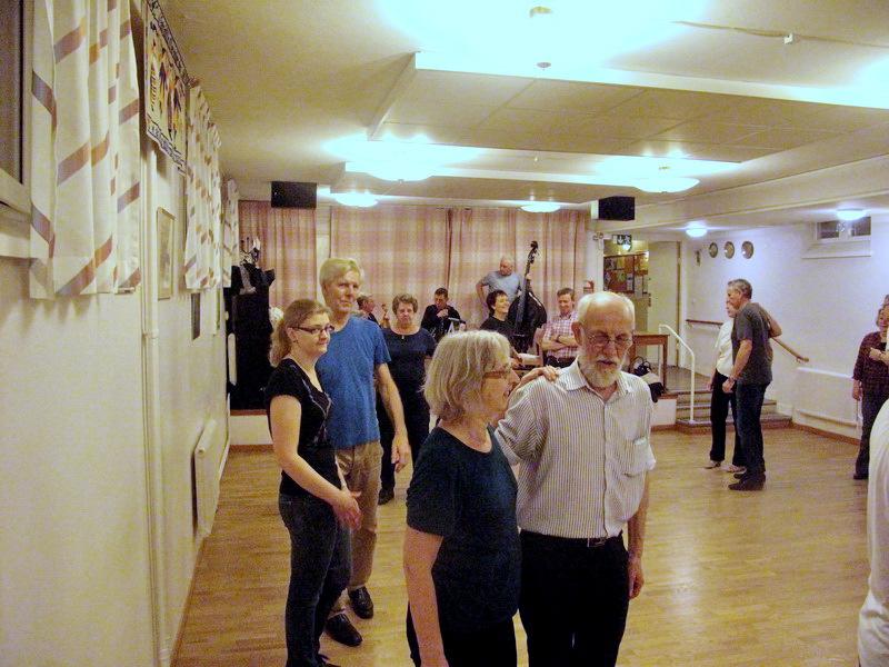 Gammaldanskurserna 10 Höstens kurser Så är då sista kursen 2012 avslutad. Avslutning var det måndagen 3 december 2012.