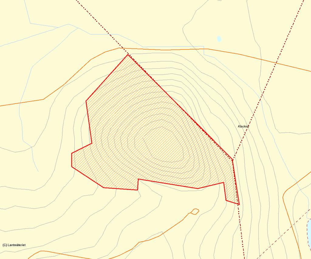 Länsstyrelsens bedömning Den kvarvarande skogen på Klacken är en fint mindre naturskogsområde som har höga naturvärden främst på grund av sitt stora inslag av riktigt gamla och grova tallar.