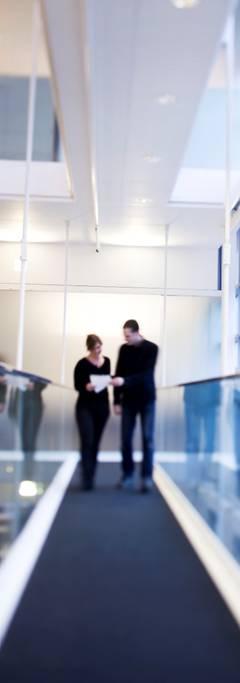 Första kvartalet i korthet Orderingång 32 procent Resultat efter finansiella poster -352 (117) MSEK Svag bostadsmarknad, lägre resultat från