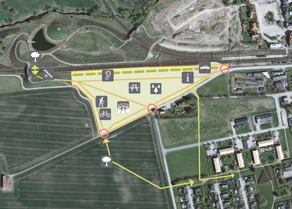 En mindre parkeringsplats för besökare både till naturområdet och framtida bebyggelse i söder föreslås anordnas vid entrén till rekreationsområdet, i planområdets östra del.