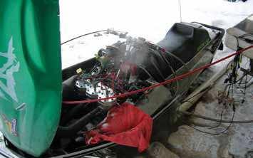 Ringer PSI direkt och Yes! dom har just fått fram ett chip (E-Prom) till den nya ECU:n för Triple Pipes. Jag får dom att skicka chippet och några andra smådelar jag behöver på direkten.