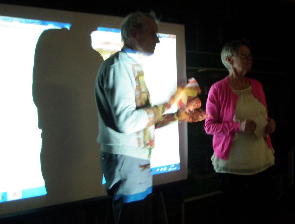 Roger A Lynn Johnson,Edmond Bäck och Lotta Fougberg vid stipendieutdelning 5/12 2013. Foto Gordon Bäck. Britt Birklin uppmärksammades 5/12 för sina insatser i orienteringsektionen. Britt t.