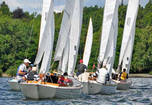 Kappseglingssäsongen 2016 Årets stora arrangemang var SM för M22 och F den 16-19 juli Det blev härliga dagar med fina seglingar och vind alla dagar alltifrån lördagens tune-up race till tisdagens