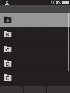 2 Tryck på knappen F1 (LISTA) eller 0. Skärmen med mapplista visas. Mapp Mapp A Mapp B Mapp C Mapp D Mapp E 3 Tryck på + eller för att välja mapp.