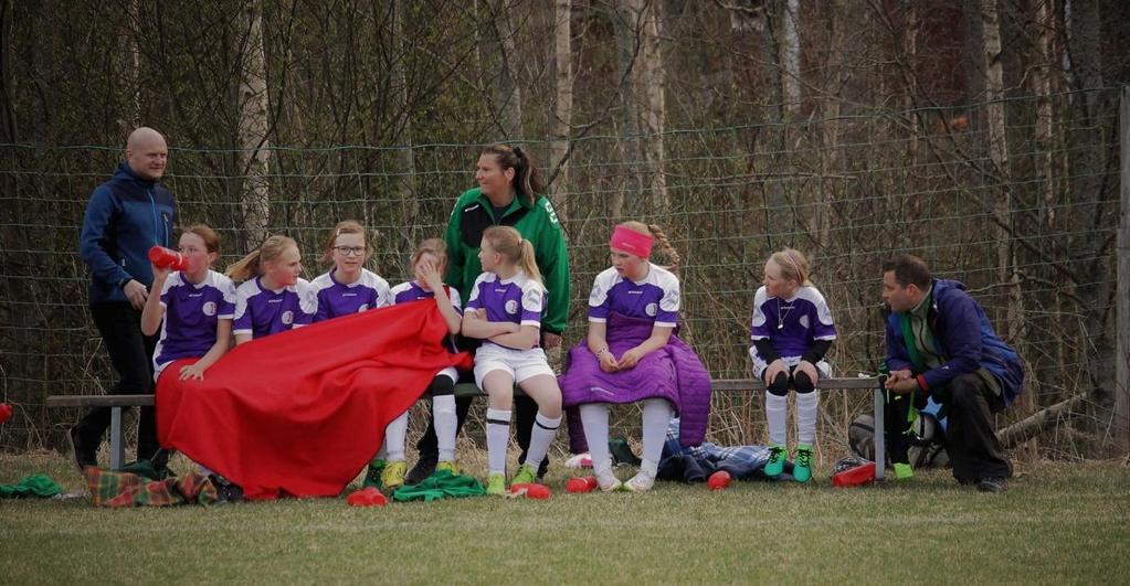 Flickor Division 5, Grupp 1. 7 maj Färnäs SK-Öna SK 3-2. 6 augusti Färnäs SK-Orsa IF FK 14-2 21 maj Sälen/S Lima-Färnäs SK 4-2.