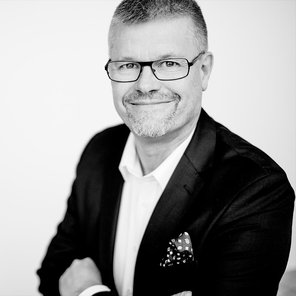 VD HAR ORDET Som nytillträdd Koncernchef och VD för PEN Concept Group AB konstaterar jag att vi står inför såväl utmaningar som fantastiska möjligheter.