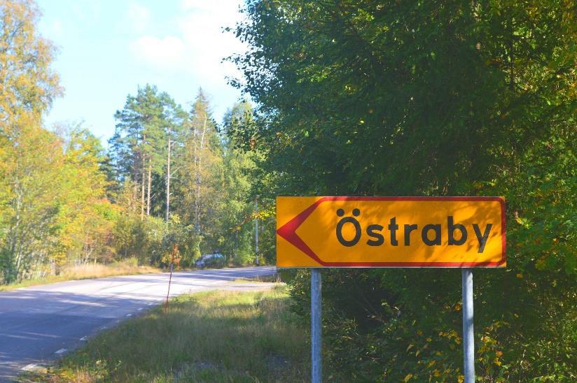 Vägbeskrivning Från Lenhovda kör gamla kalmarvägen (väg 960) mot Bohult. Efter ca 8 km kommer du till Östraby.