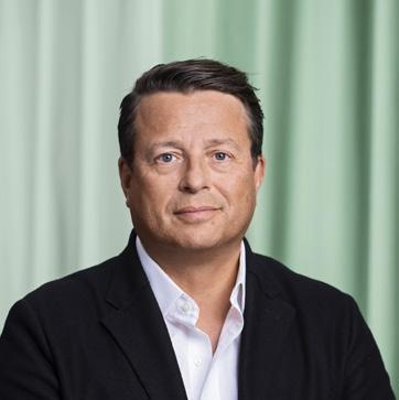 Mattias Miksche Hans Toll Jacqueline Winberg REVISORER Födelseår Invald i styrelsen Utskott Mångfald och lämplighet 1968 2008 Ersättningsutskott suppl.