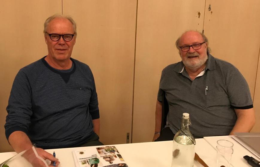 Kajaking,cykling, katter och naturen är hennes intressen. MATS SUNDBERG, 66 år, bor i 22:an. Fastighetsmäklare med engagemang inom skidsporten (Huddinge skidklubb och Svenska skidförbundet).