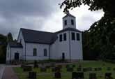 I n finns en korg med leksaker, böcker mm för våra yngsta besökare. Väg 125 mellan Vetlanda och Fagerhult ca 12 km från Vetlanda. Kyrkan syns från vägen. www.svenskan.