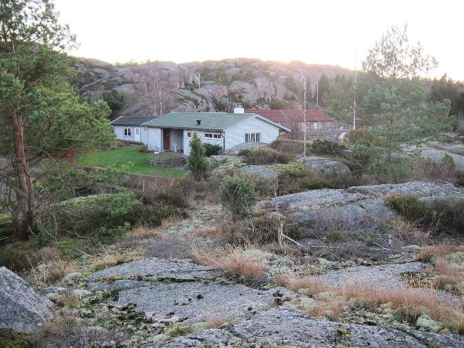 Förutsättningar och förslag Planförslaget bygger följande utgångspunkter: I de delar som gränsar till de befintliga bostadsfastigheterna 1:20, 1:10, 1:21 och 1:33.