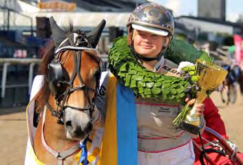 B: Miranda Gunnelöf I Svenskt Ponnytravderby kat. A gick segern till H.G. Eric Saade.