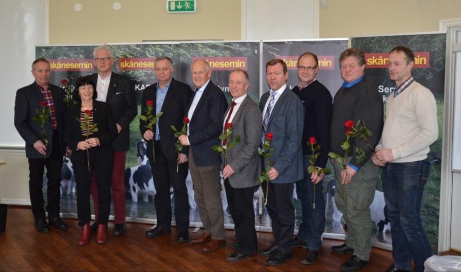 Vid 2015 årsstämma delades priser ut Sista året för pris till Jan-Olof Oscarssons minne Till Jan-Olof Oscarssons minne delade Anders Lindén ut priset till Lars Olsson, Hjälmaröd,