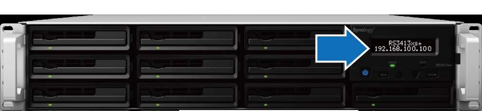 LCM-skärm LCM-skärmen som finns på framsidan av din RackStation visar information om nätverket, visar händelsemeddelanden om fel uppstår på hårdvara eller systemet samt erbjuder grundläggande