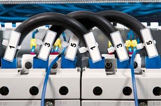 Märksystem Märkning för kabel och ledning 5.1 Märkbuntband och märkplattor IT buntband En av de främsta fördelarna är möjligheten att både säkra och märka kabelbuntar på samma gång.