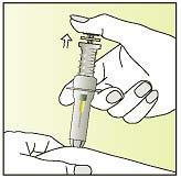 Stick in hela nålen med en vinkel på 90 grader i hudvecket Tryck FÖRSIKTIGT in sprutkolven