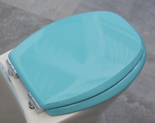 KAN 3001 EXCLUSIVE är speciellt anpassad för WC-stolar som är lite smalare i framkant. KAN 2001 EXCLUSIVE väljer du då du vill ha en rundare form på din sits.