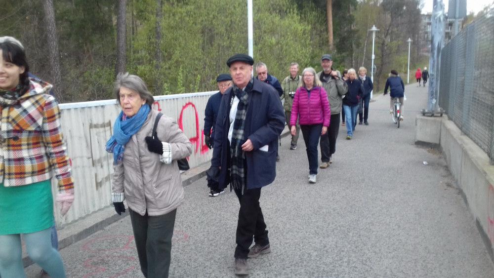 Här var det lugnt så man kunde njuta av utsikten eftersom spårvagnstrafiken låg nere.
