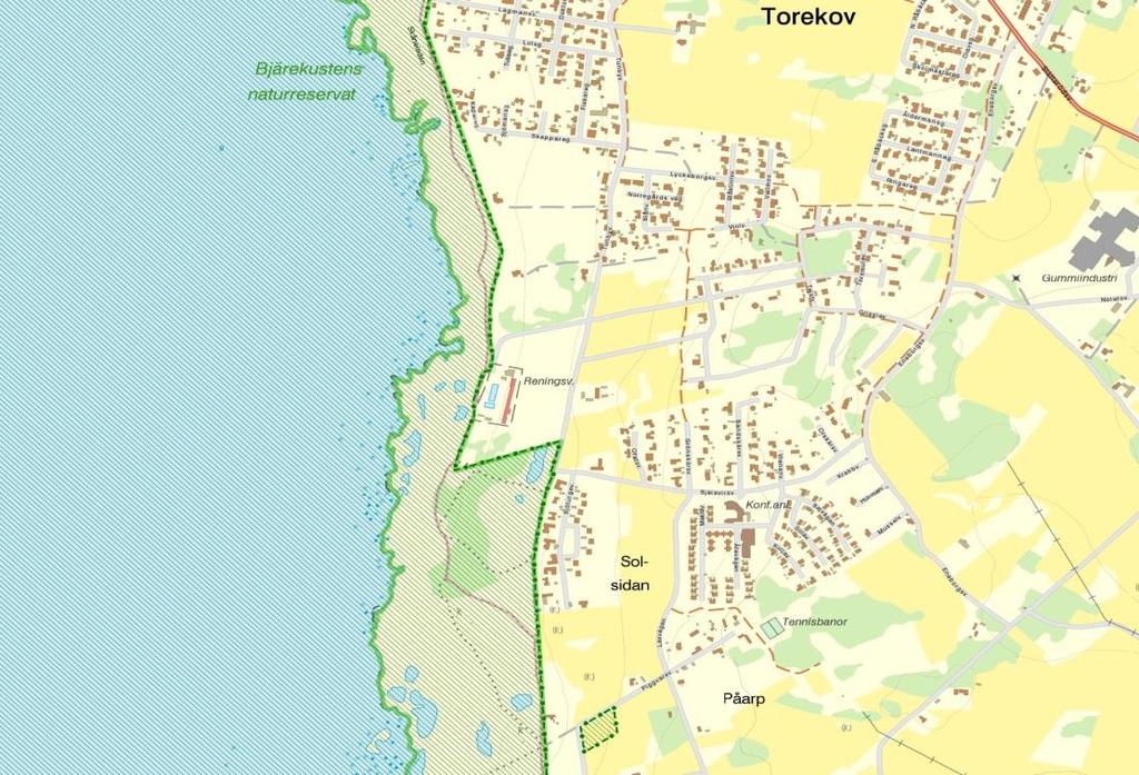 Figur 3 Karta som visar del av Bjärekustens Naturreservat. Naturreservatet är markerat i grönt. Avloppsreningsverket markerat med röd cirkel.