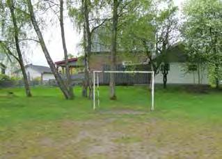 6. SANDHAGEN MINDRE PARK OCH LEKOMRÅDE Målkaraktär: Storlek: Lekpark Ca 0,4 ha Detaljplan saknas för platsen. Sandhagen är stadsdelens största park.