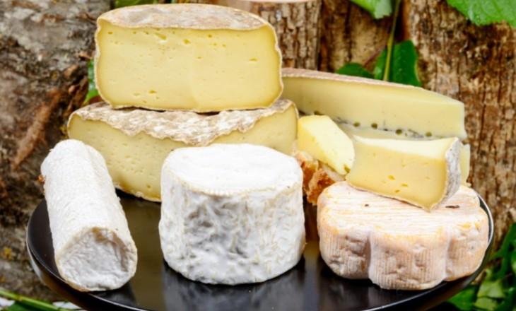 27 mar 2017 Dessa underbara franska ostar! Skribent: Vin & Matguiden Frankrike är världsbäst på ost! De har ett enormt stort utbud av härliga ostar från landets alla ostregioner.