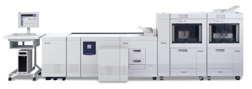 DocuTech 155/180 Highlight Colour Printer DocuTech 180 Highlight Colour Publisher En färg skapar intresse. Genom att lägga till en enda färg förbättrar du läsarens upplevelse.