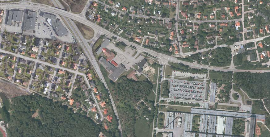Inledning Plandata Planområdet omfattar ca 1 hektar och ligger i korsningen mellan Österängsvägen och Träslövsvägen intill Varbergs sjukhus.